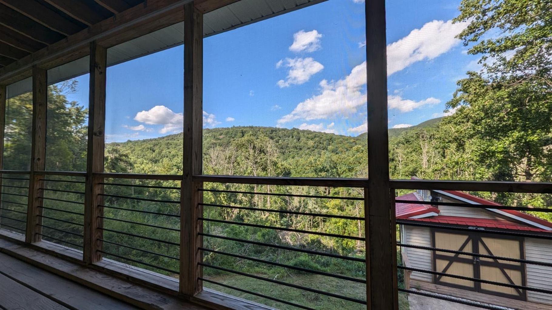 Red Roof Mountain Cabin With Starlink Internet! Stanley エクステリア 写真